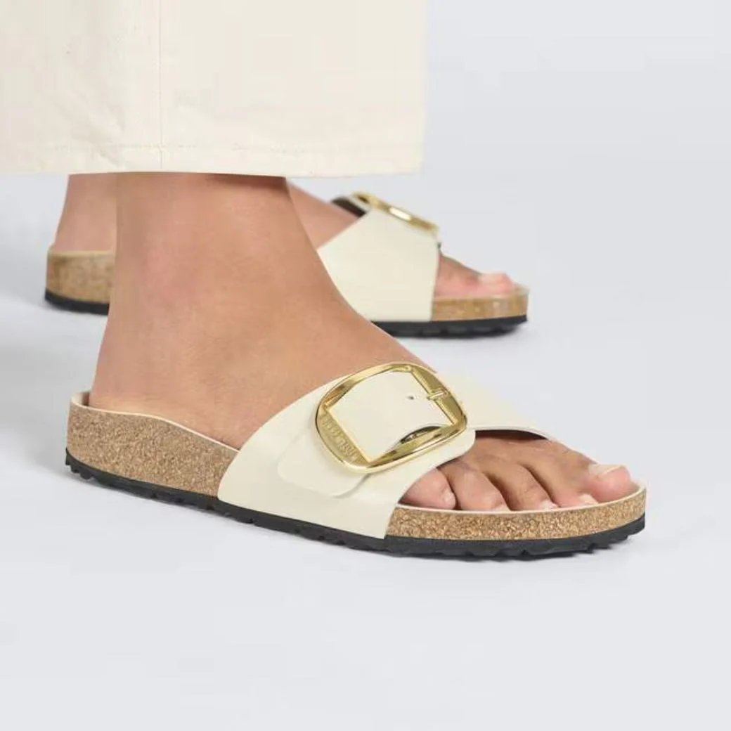 Madrid Big Buckle Damen Sandale aus Lackleder | Edle Designer Pantolette mit Korkfußbett - Image 13
