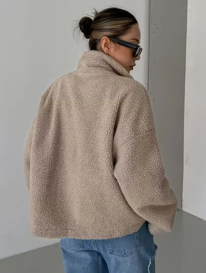 Tassina – Oversize Teddyfell-Jacke Damen - Image 3